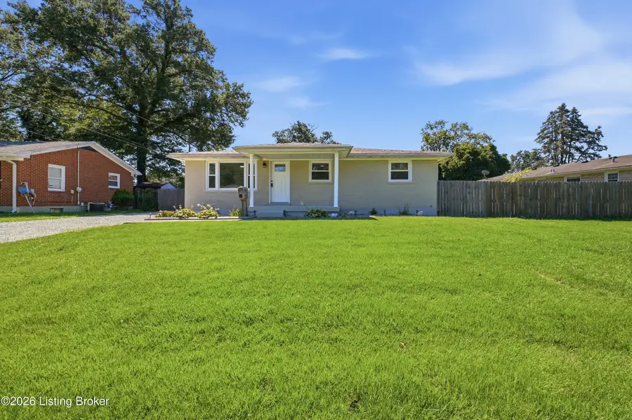 4907 Basking Dr, Louisville, KY 40216 - #2