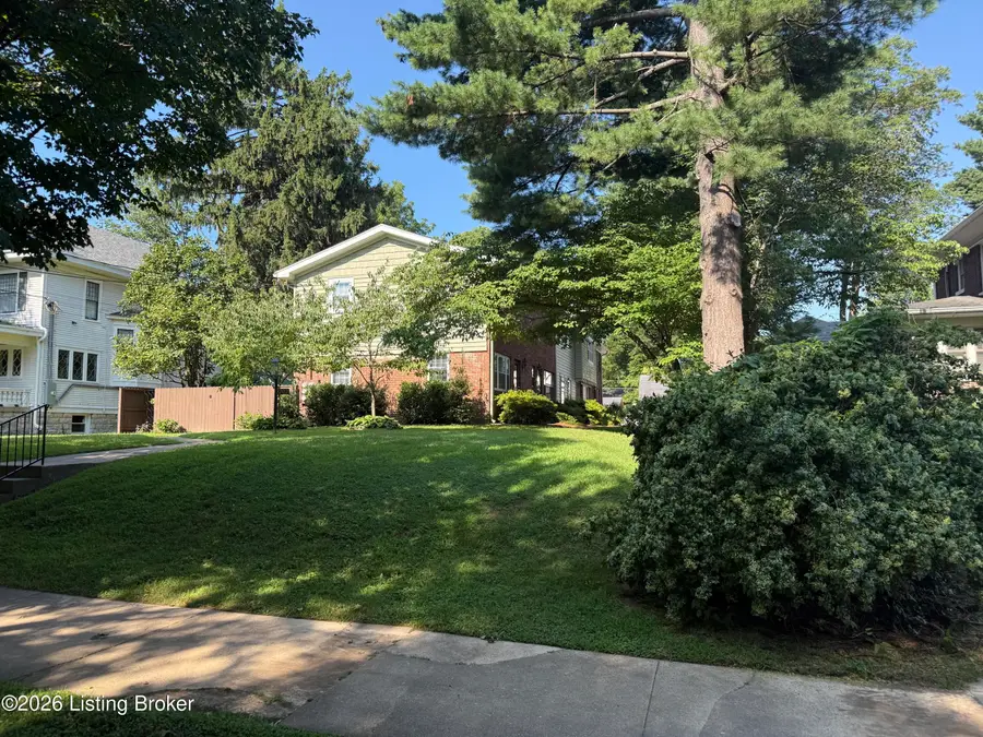 202 S Galt Ave #APT 5, Louisville, KY 40206 - #2