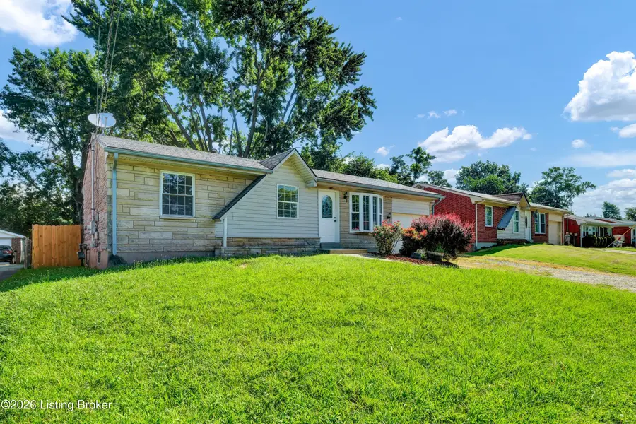1024 Hillview Blvd, Louisville, KY 40229 - #3