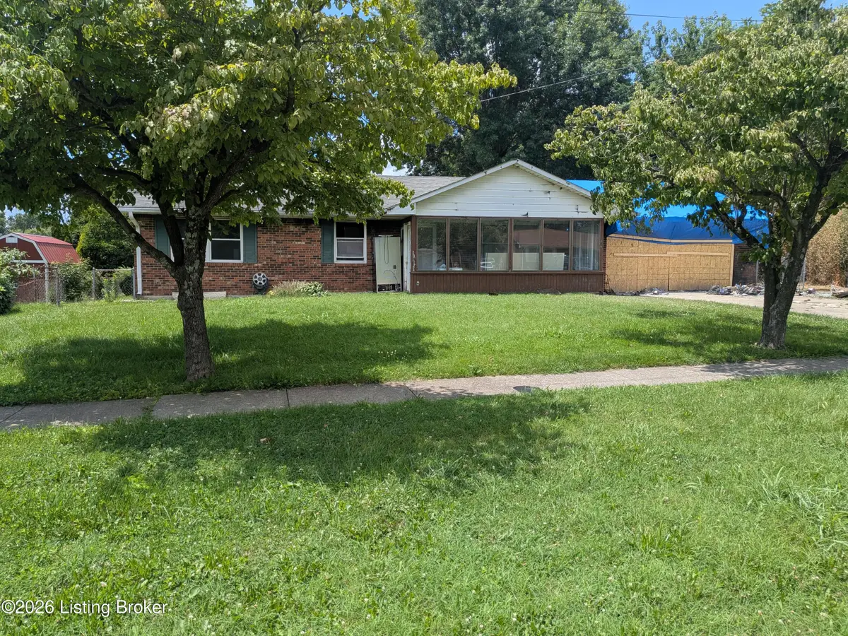 949 S Woodland Dr, Radcliff, KY 40160 - #1