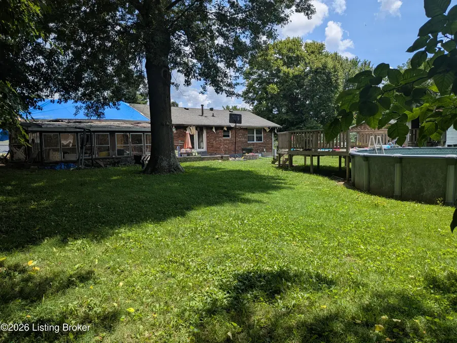 949 S Woodland Dr, Radcliff, KY 40160 - #3