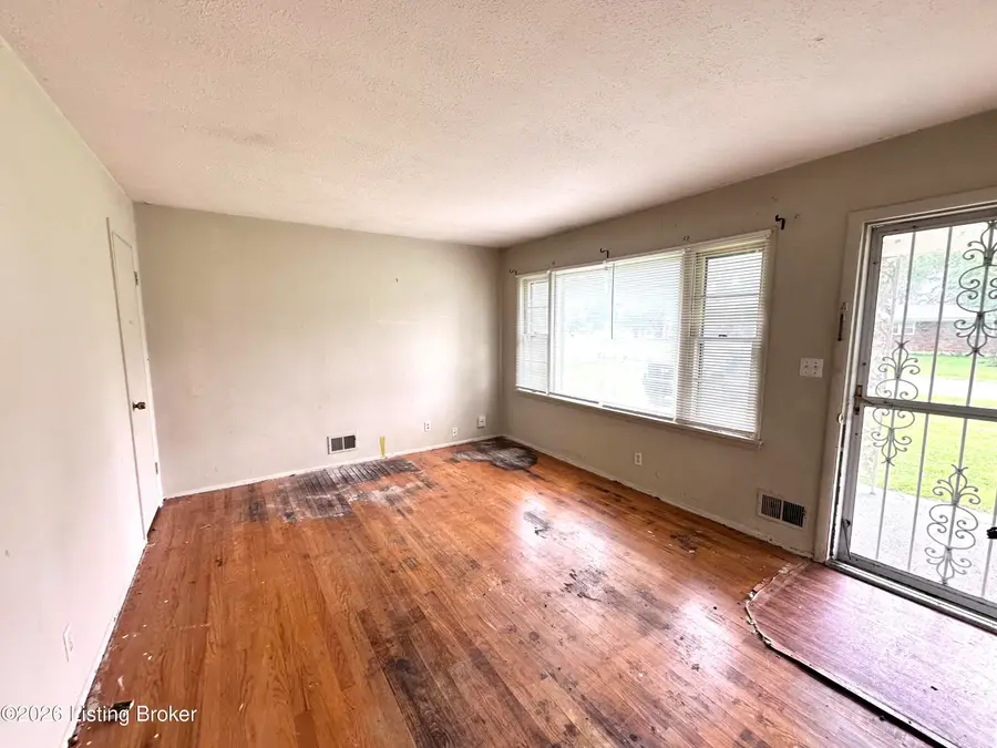 2506 Adrienne Way, Louisville, KY 40216 - #3