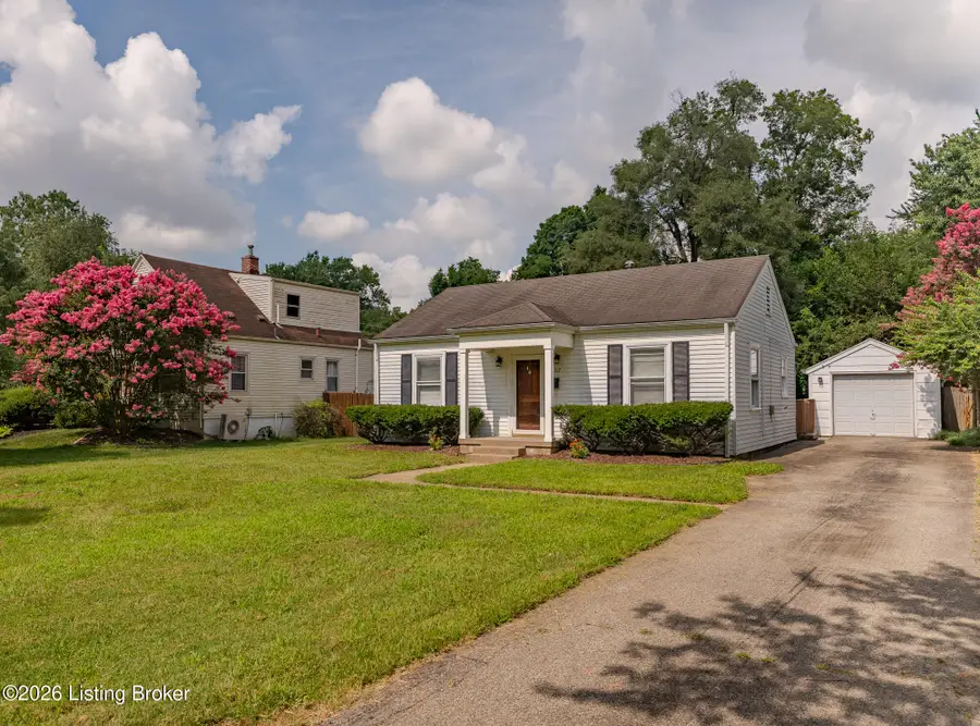 202 Mcarthur Dr, Louisville, KY 40207 - #2