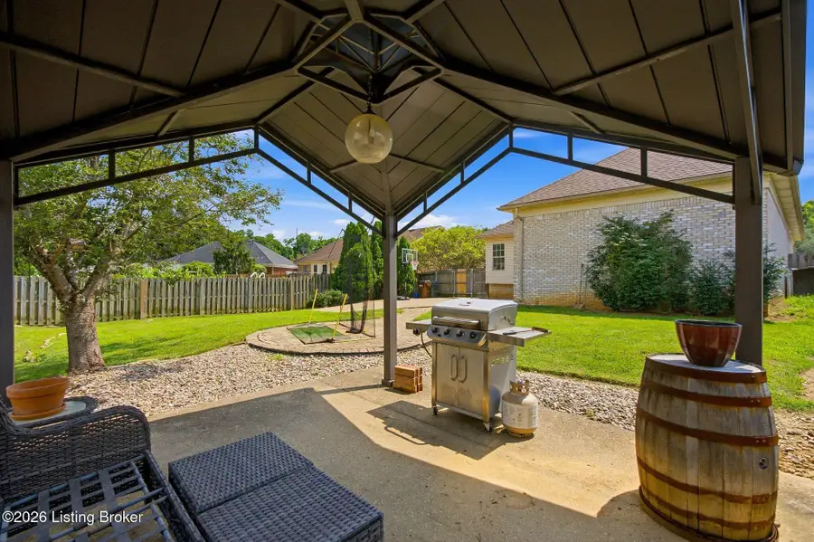 6303 Winding Stream Dr, Louisville, KY 40272 - #3