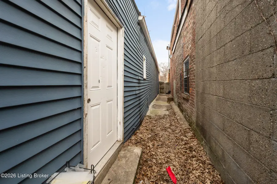 1912 W Market St, Louisville, KY 40203 - #3