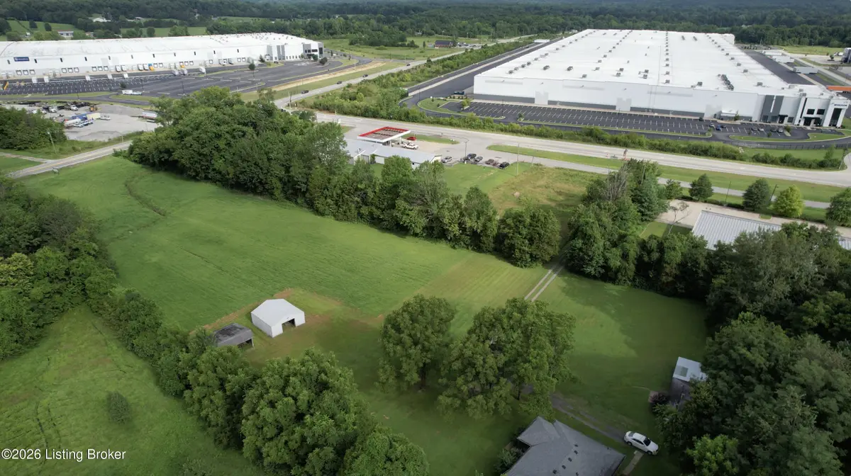 227 Clermont Rd, Shepherdsville, KY 40165 - #1