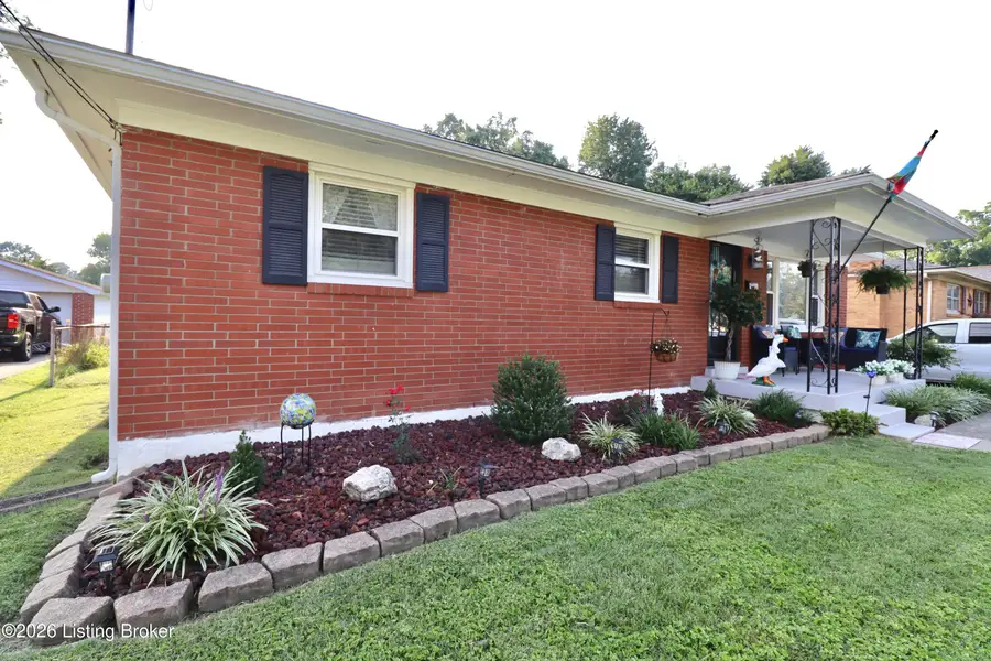 2409 Fluhr Ln, Louisville, KY 40216 - #3