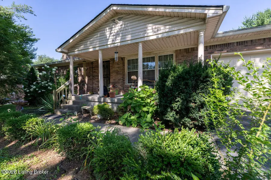 179 Paula Ln, Shepherdsville, KY 40165 - #2