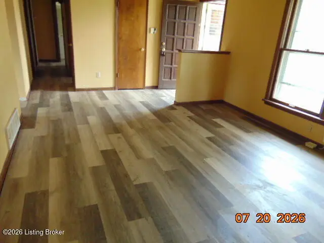 1524 Sanders Ln, Louisville, KY 40216 - #2