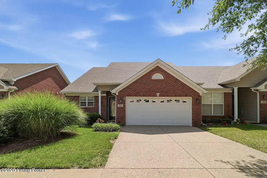 3213 Stony Farm Dr, Louisville, KY 40299 - #2