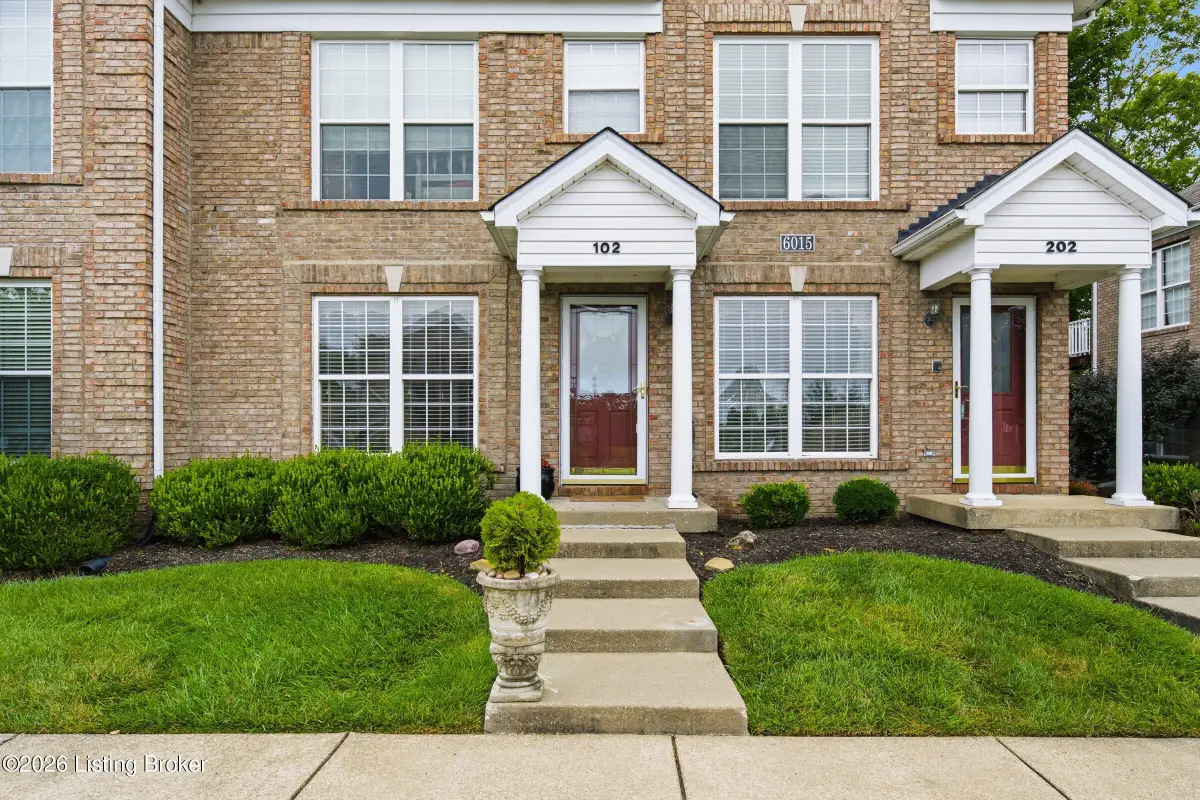 6015 Wooded Creek Dr #102, Louisville, KY 40291 - #1