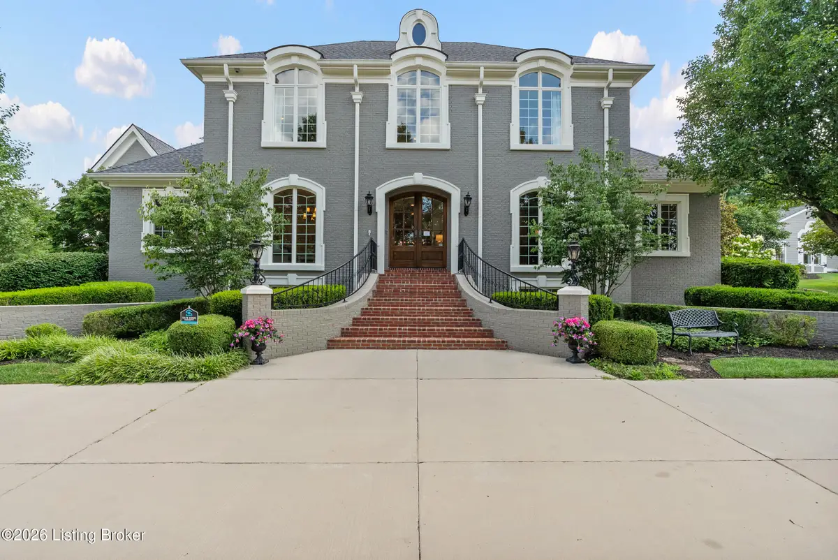 12007 Hunting Crest Dr, Prospect, KY 40059 - #1