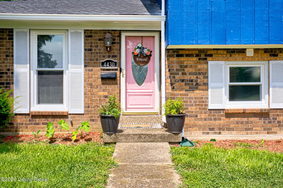 4430 Woodgate Ln, Louisville, KY 40220 - #3