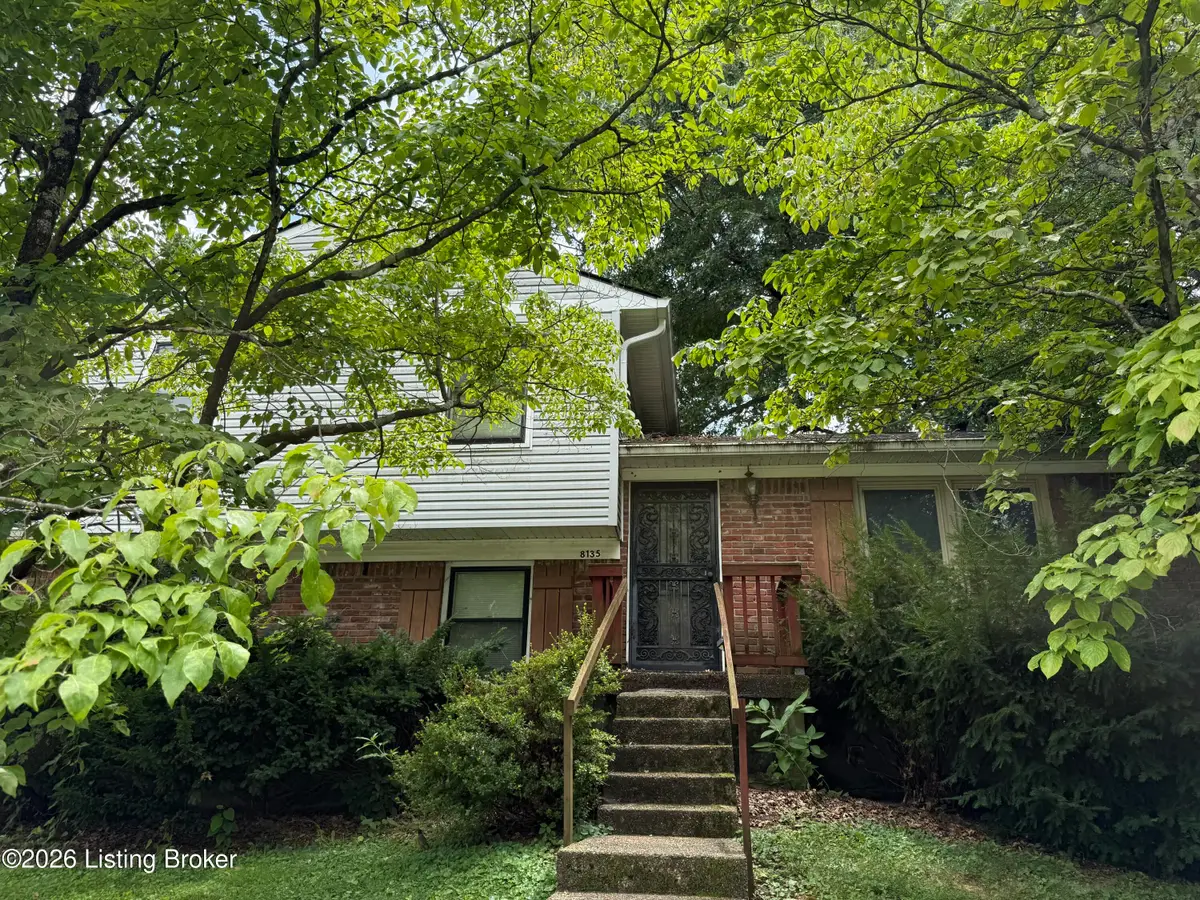 8135 Rochelle Rd, Louisville, KY 40228 - #1