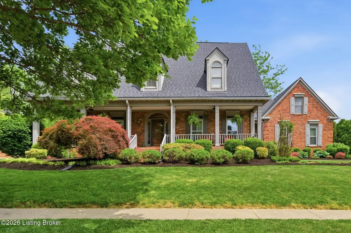 303 Mockingbird Gardens Dr, Louisville, KY 40207 - #1