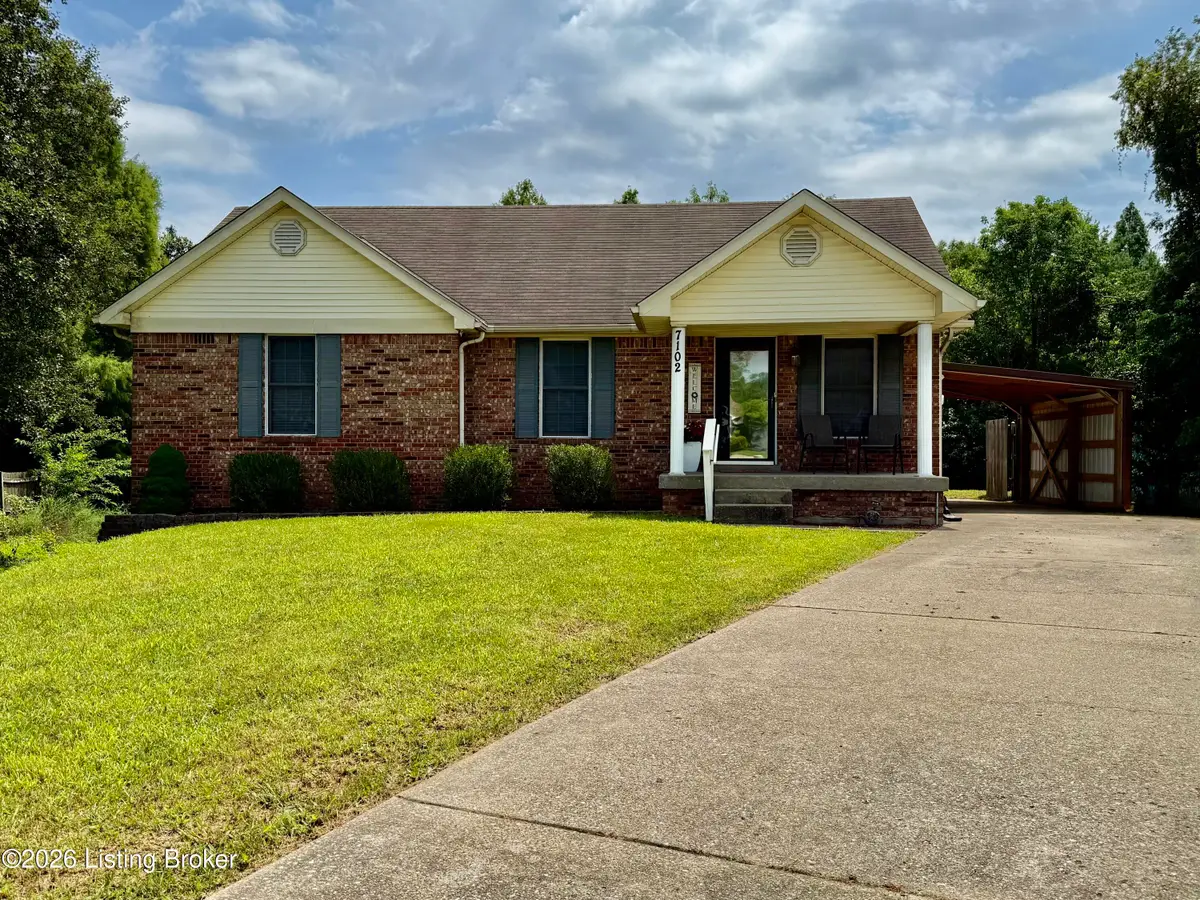 7102 Brook Garden Pl, Louisville, KY 40258 - #1
