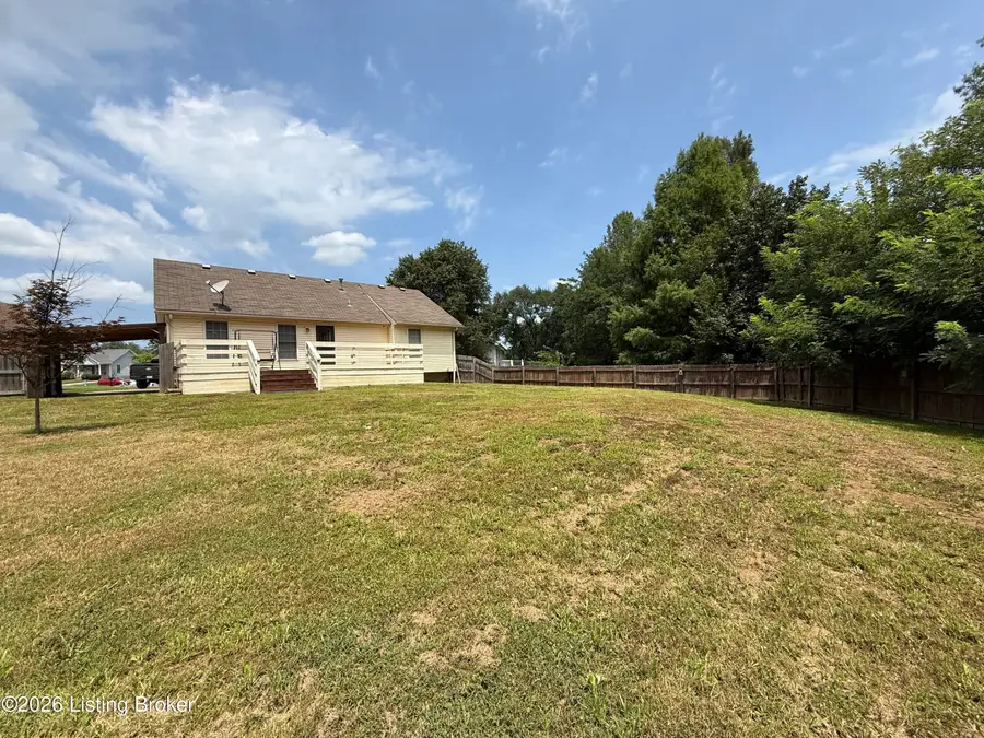 7102 Brook Garden Pl, Louisville, KY 40258 - #3