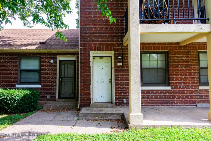 1 College Ct, Louisville, KY 40203 - #3