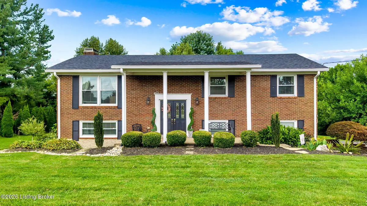 3807 Briar Ridge Rd, La Grange, KY 40031 - #1