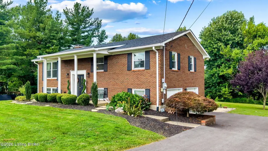 3807 Briar Ridge Rd, La Grange, KY 40031 - #3