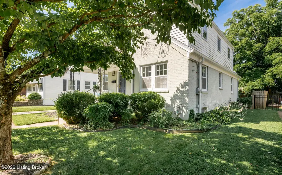 218 Fairlawn Rd, Louisville, KY 40207 - #3