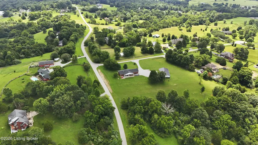 3712 Blossom Dr, La Grange, KY 40031 - #3