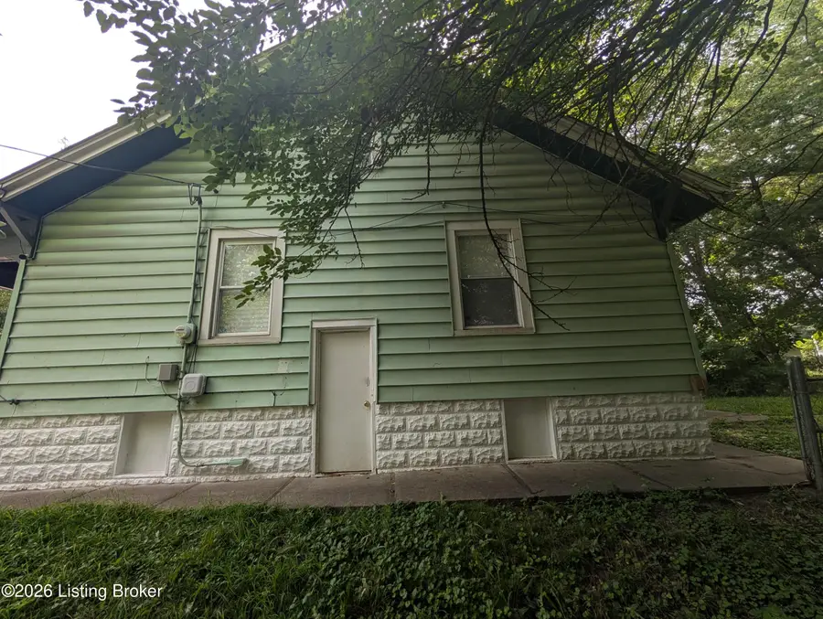3225 W Jefferson St, Louisville, KY 40212 - #3