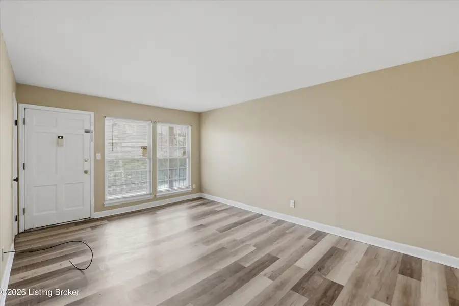 1972 Goldsmith Ln #4, Louisville, KY 40218 - #2