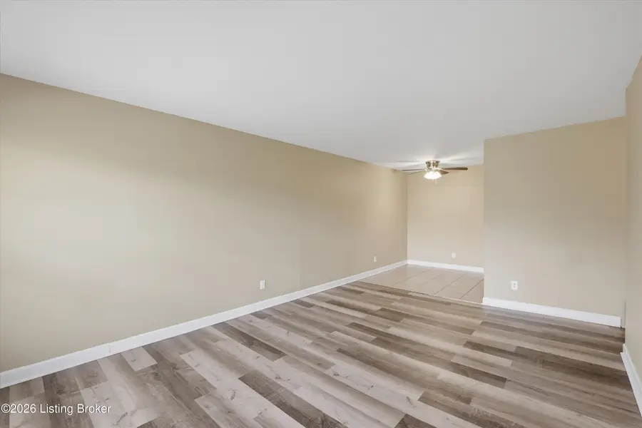 1972 Goldsmith Ln #4, Louisville, KY 40218 - #3