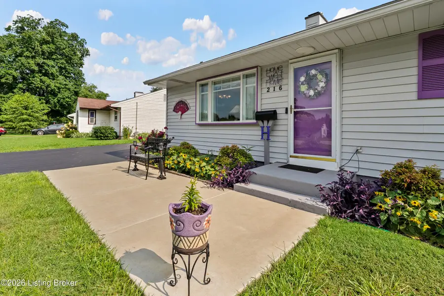216 Granvil Dr, Louisville, KY 40218 - #3