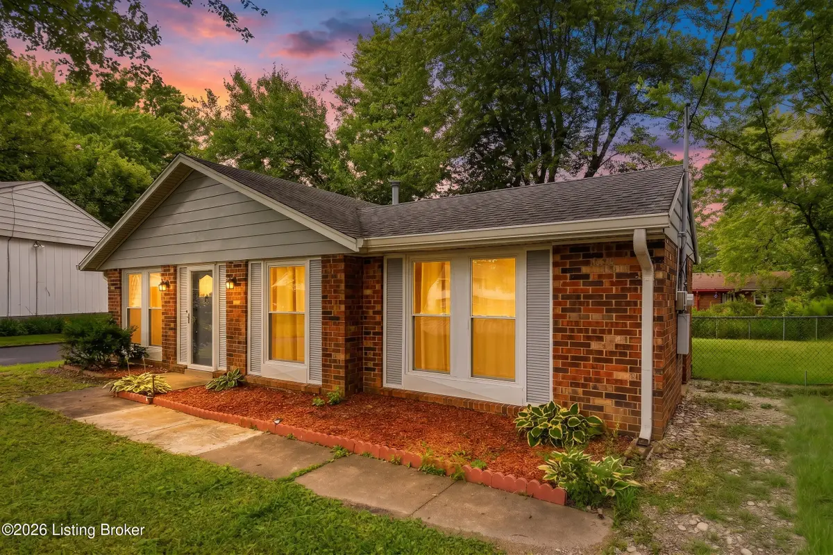 5610 Riata Ct, Louisville, KY 40218 - #1