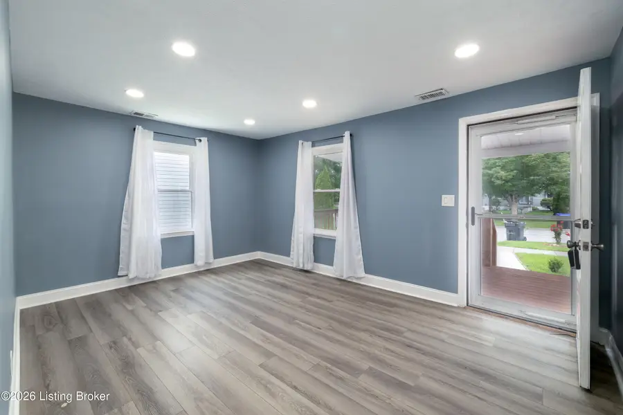 1006 Seelbach Ave, Louisville, KY 40215 - #3