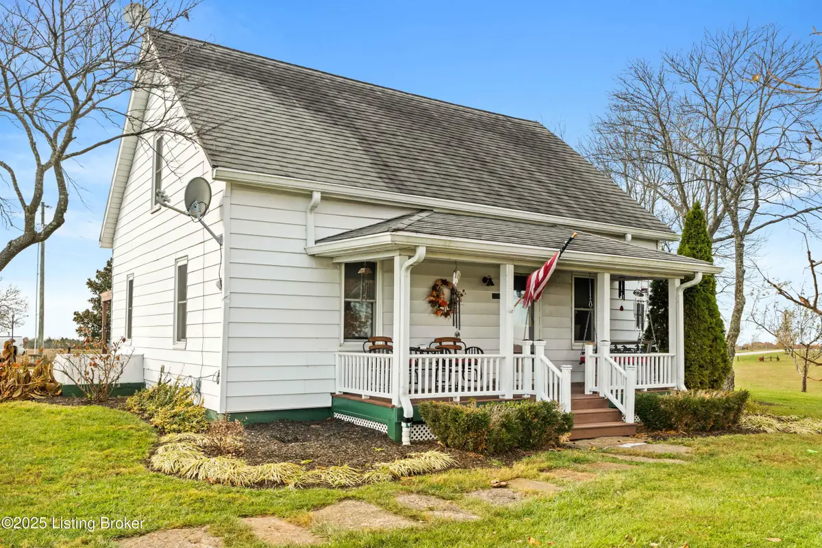4112 Cornishville Rd, Harrodsburg, KY 40330 - #1