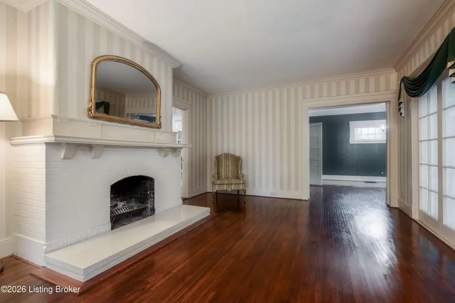 3227 Robin Rd, Louisville, KY 40213 - #2