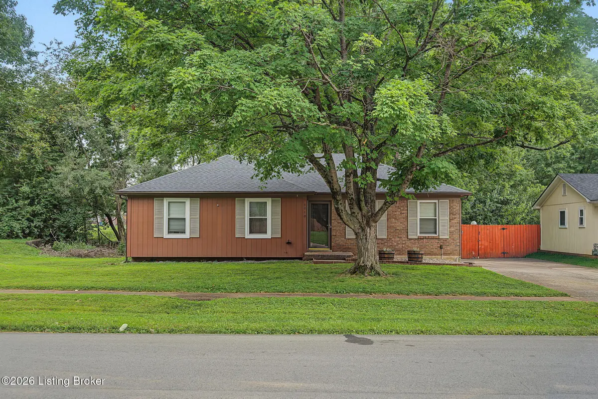 7010 Bartlett Rd, Louisville, KY 40218 - #1