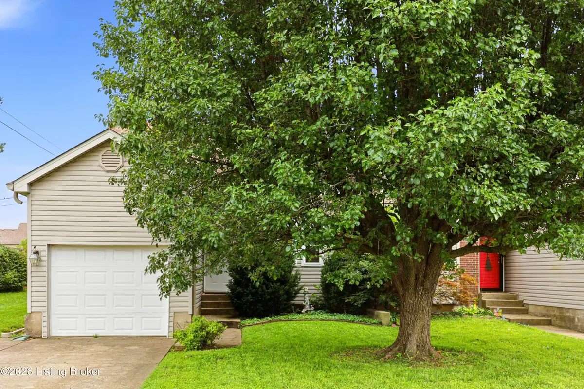 186 Beechtree Ln, Mount Washington, KY 40047 - #1