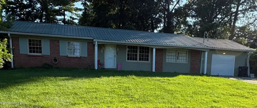 679 Cherrywood Dr, Radcliff, KY 40160 - #2