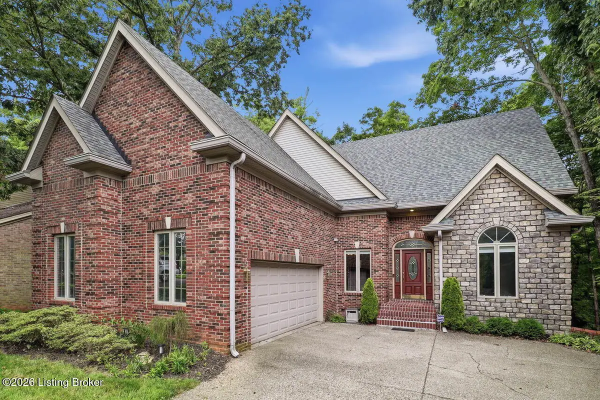 8711 Kings Lynn Ln, Louisville, KY 40220 - #1