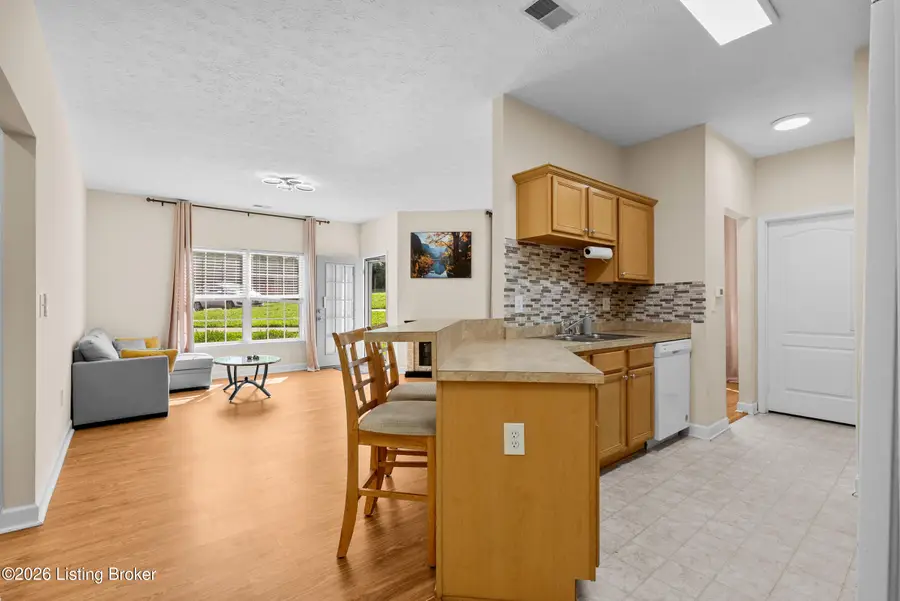 7315 St Andrews Woods Cir #103, Louisville, KY 40214 - #2