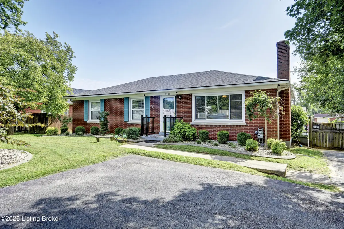 9903 Stonestreet Rd, Louisville, KY 40272 - #1