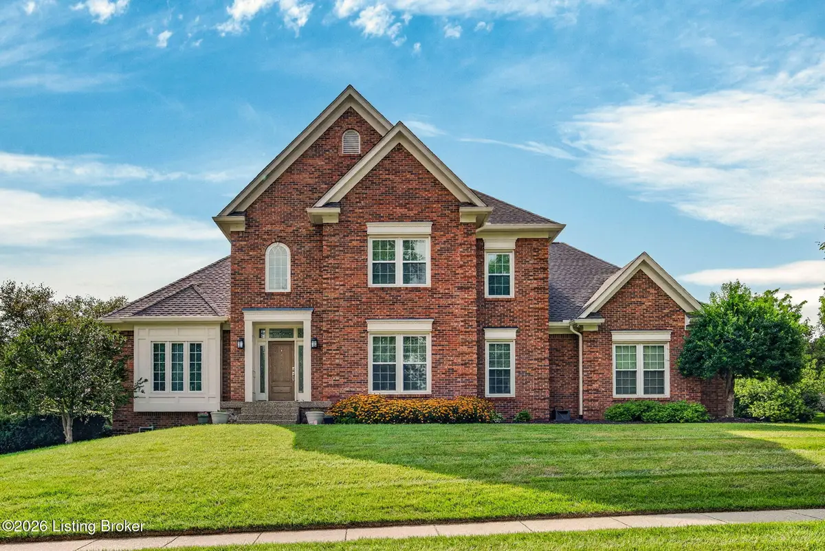 3002 Albrecht Dr, Prospect, KY 40059 - #1
