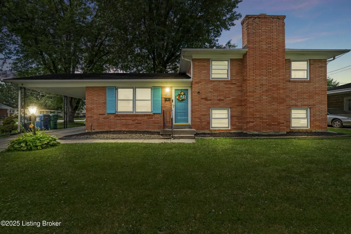 2006 Foxhurst Dr, Louisville, KY 40216 - #1