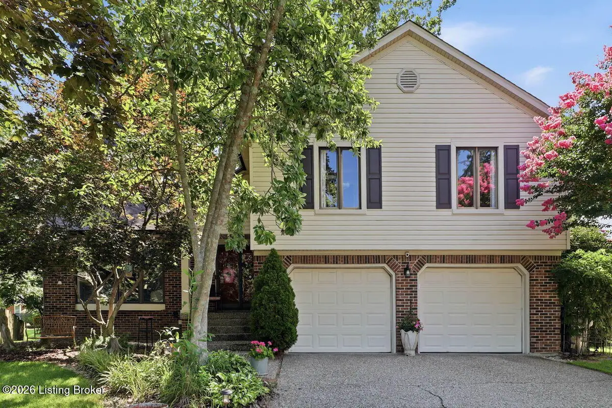 10504 Larkhall Ct, Louisville, KY 40223 - #1