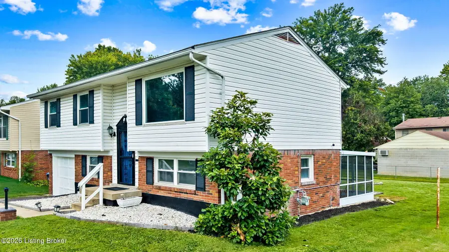 5019 Terrace Green Cir, Louisville, KY 40218 - #3