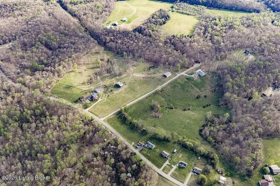 1111 Halifax Rd, Scottsville, KY 42164 - #2