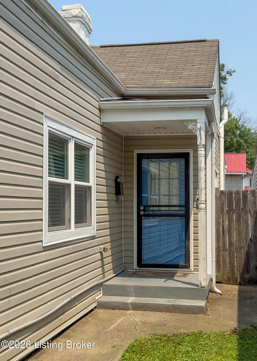 1035 E Caldwell St, Louisville, KY 40204 - #2