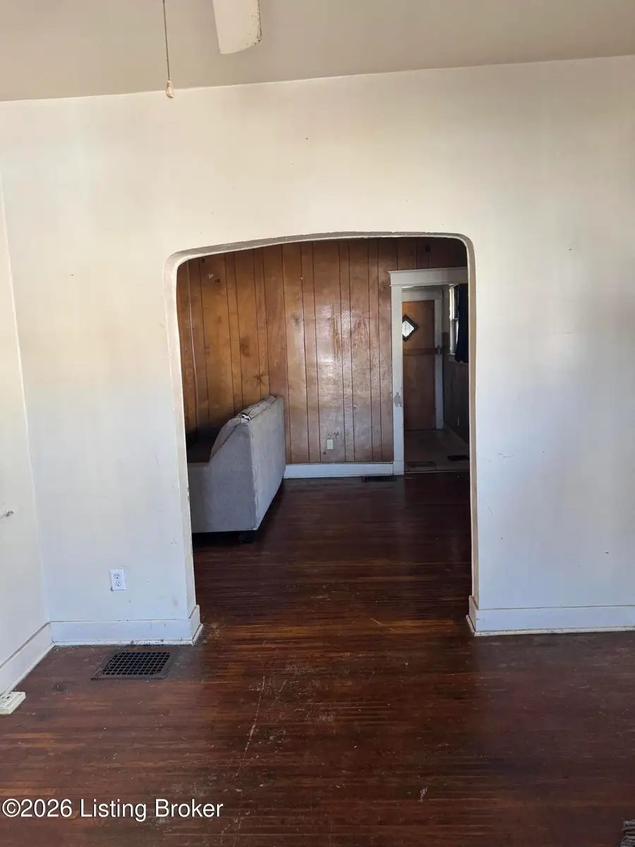 820 S 31st St, Louisville, KY 40211 - #3