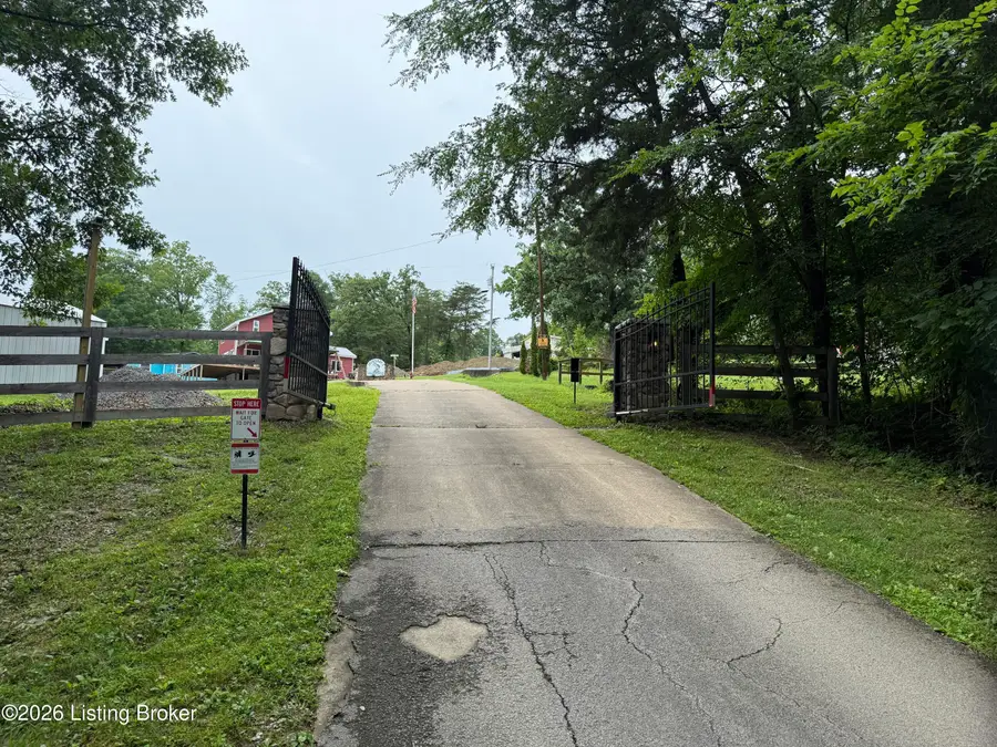 156 Skyline Dr, Clarkson, KY 42726 - #3
