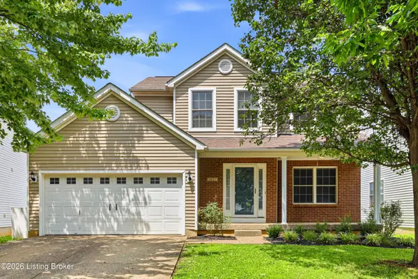 5121 Arbor Oak Ct, Louisville, KY 40229
