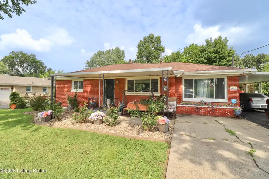 4445 Esther Ave, Louisville, KY 40216 - #2